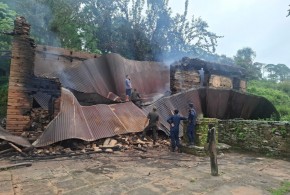 धादिङको ज्याम्रुङ दरबार क्षेत्रमा आगलागी